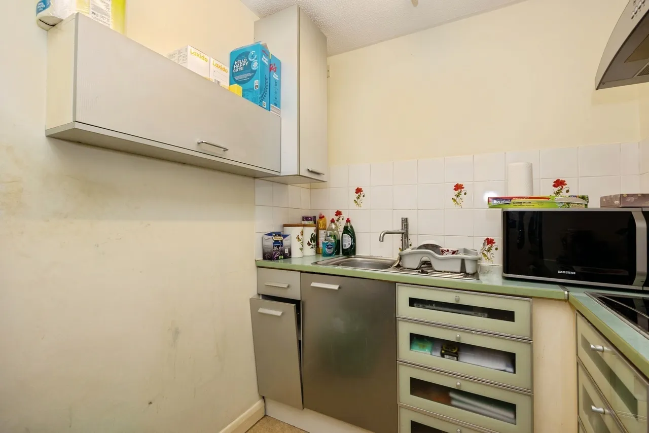 Summers Road, Godalming, GU7, photo 17