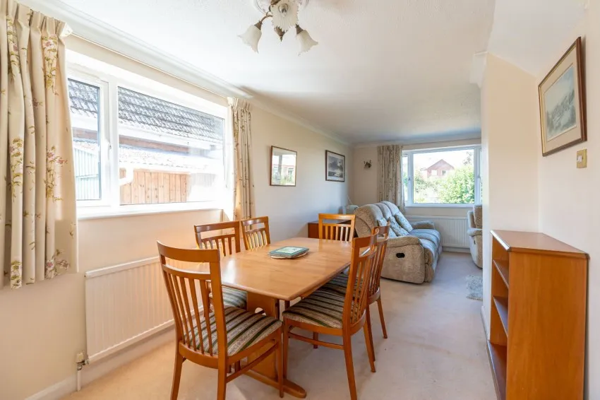 St. Helens Way, Benson, OX10, photo 6