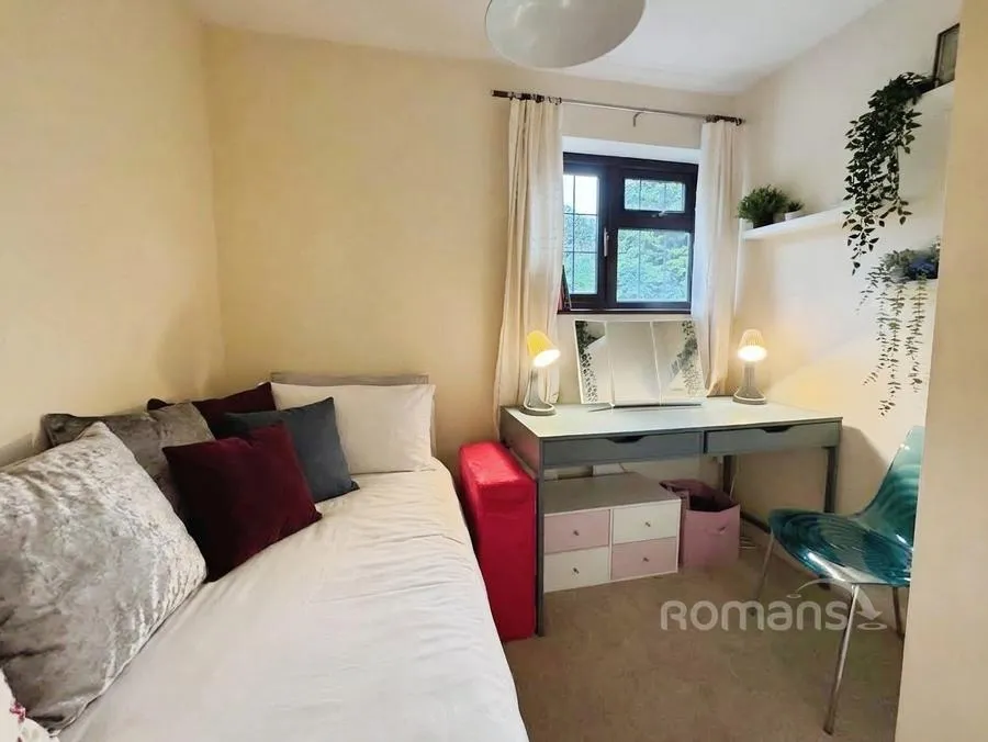 Penshurst Rise, Frimley, GU16, photo 8