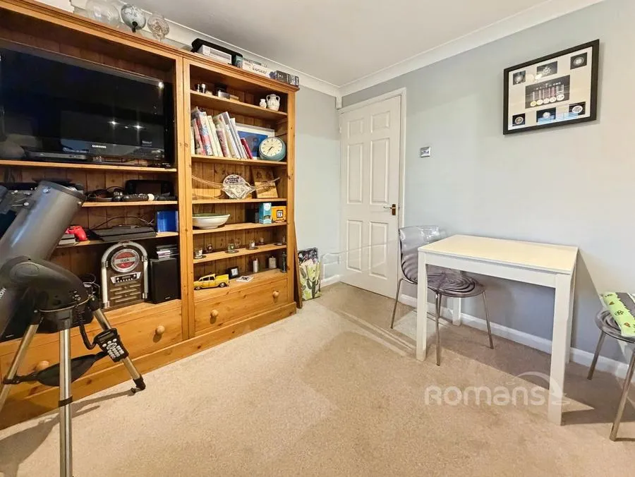 Penshurst Rise, Frimley, GU16, photo 17