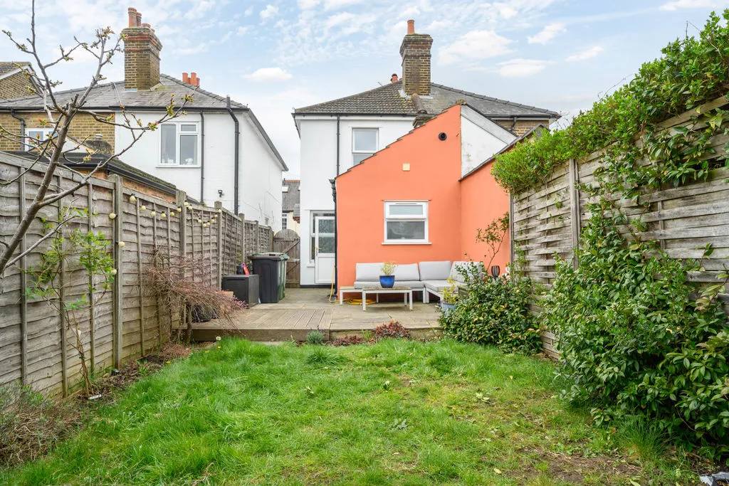 Cambridge Road, Walton-On-Thames KT12 2DR, photo 9