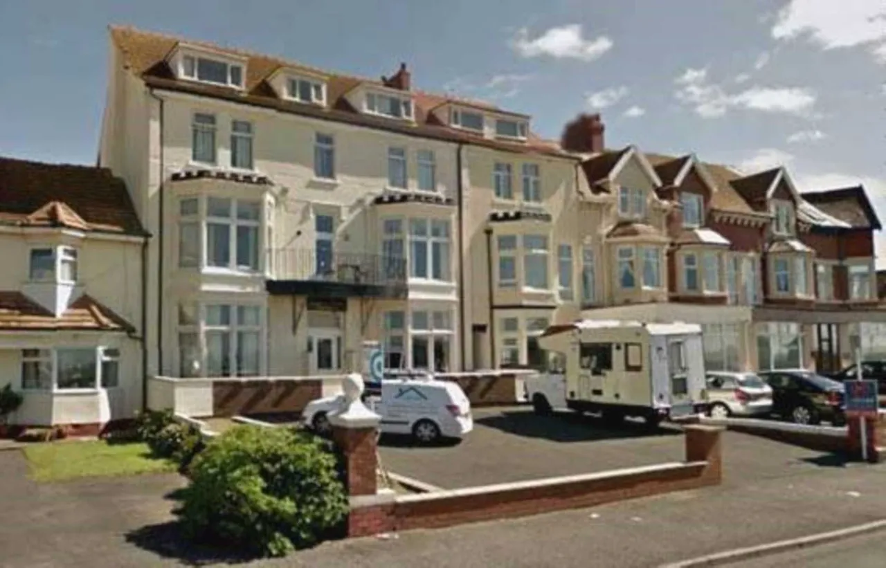 Queens Promenade, Blackpool, FY2 9AB, photo 13