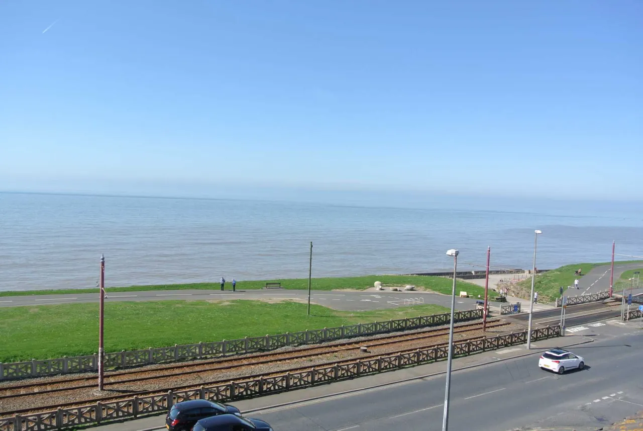 Queens Promenade, Blackpool, FY2 9AB, photo 12