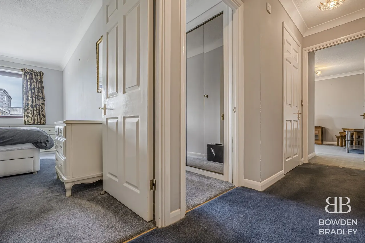 Vienna Close, Clayhall, IG5, photo 7