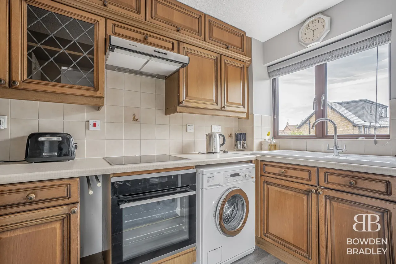 Vienna Close, Clayhall, IG5, photo 4