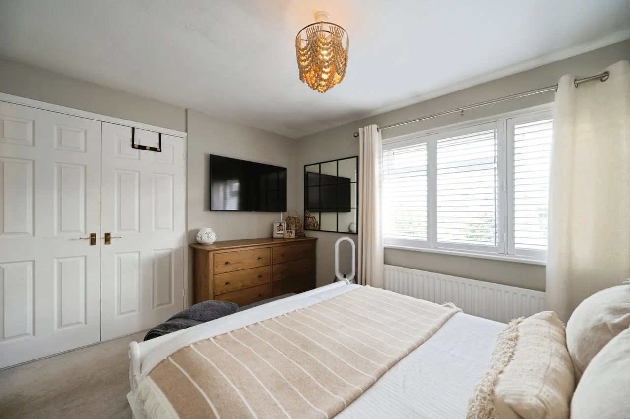 Southwood Road, Hayling Island, PO11, photo 9