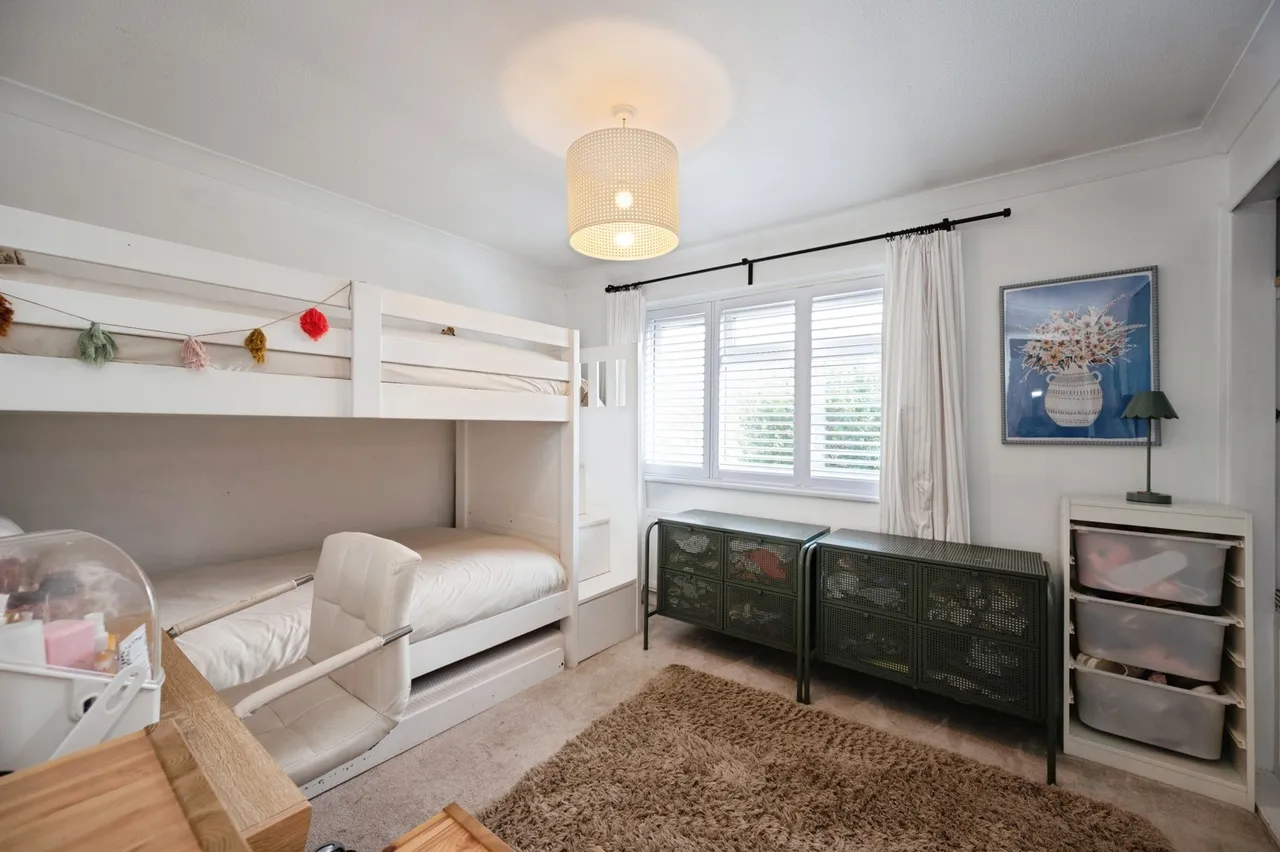 Southwood Road, Hayling Island, PO11, photo 13