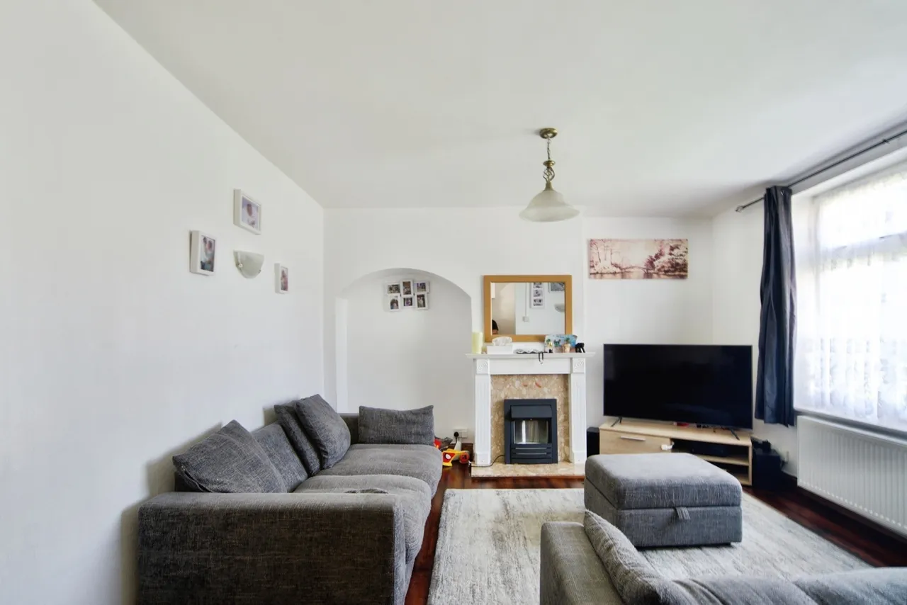 Waters Gardens, Dagenham, RM10, photo 9
