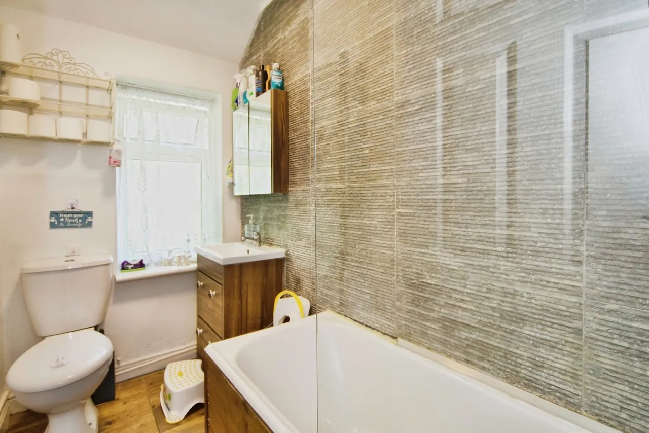 Waters Gardens, Dagenham, RM10, photo 4