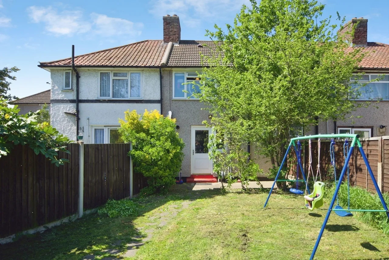 Waters Gardens, Dagenham, RM10, photo 12