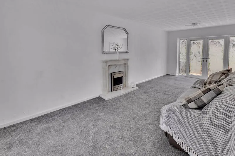 Elmpark Grove, Rochdale OL12 7JT, photo 3
