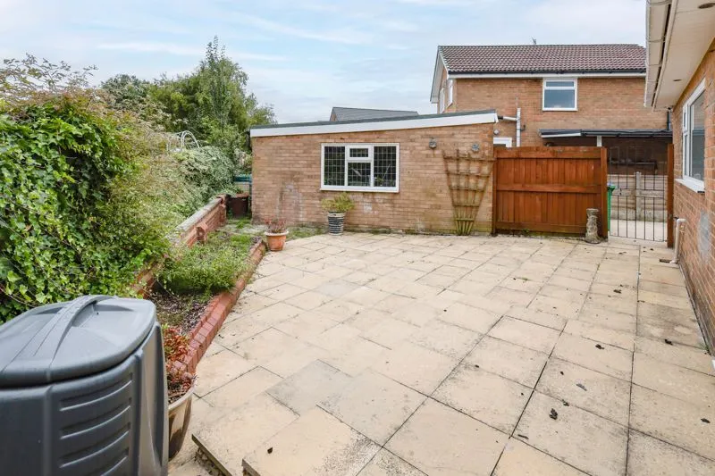 Elmpark Grove, Rochdale OL12 7JT, photo 15