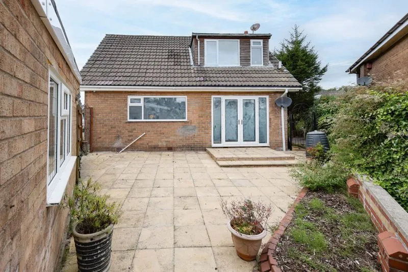 Elmpark Grove, Rochdale OL12 7JT, photo 16