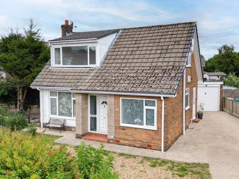 3 bed house for sale — Elmpark Grove, Rochdale OL12 7JT