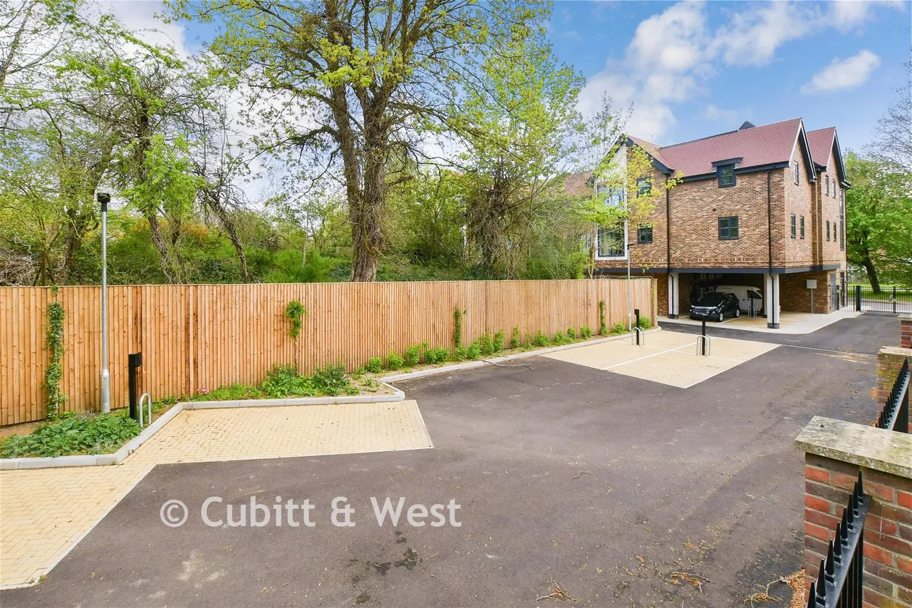 Outwood Lane, Chipstead, CR5, photo 12