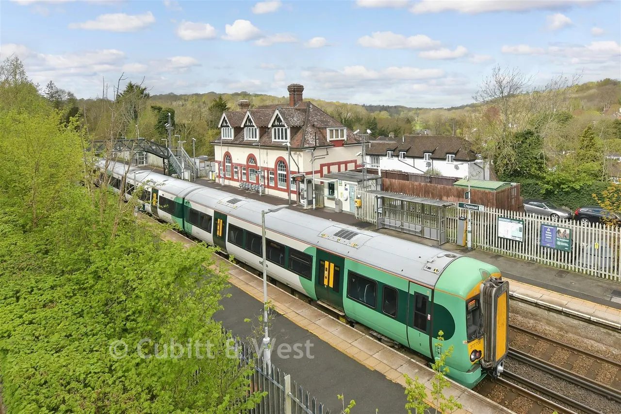 Outwood Lane, Chipstead, CR5, photo 13