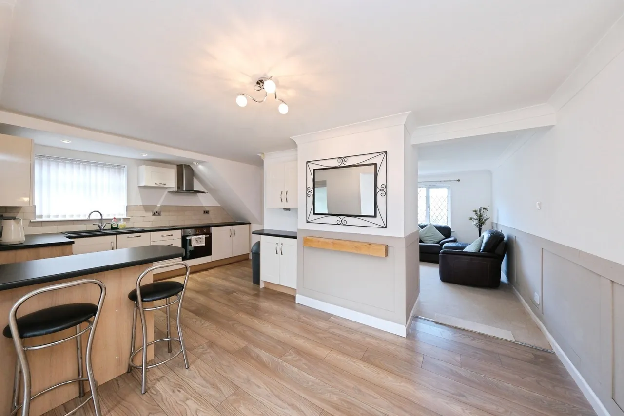 Beech Tree Avenue, Mansfield Woodhouse, Mansfield, Nottinghamshire, NG19, photo 5