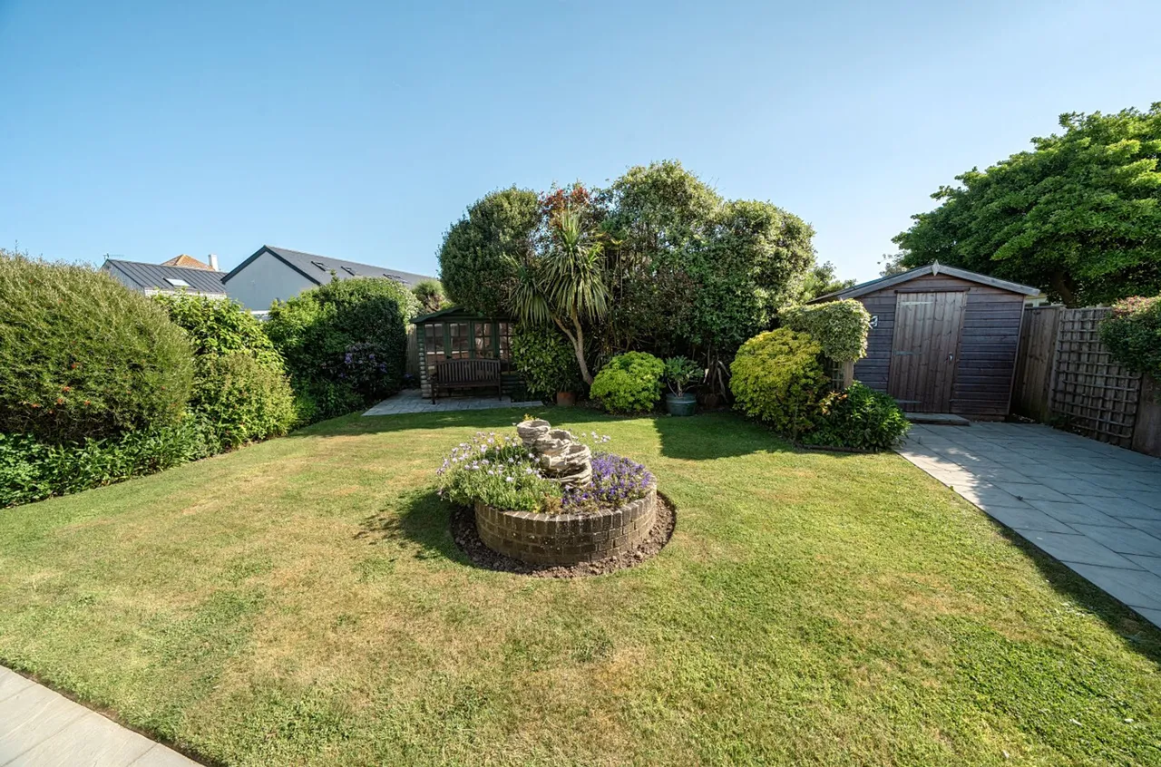Marine Drive, West Wittering, PO20, photo 4