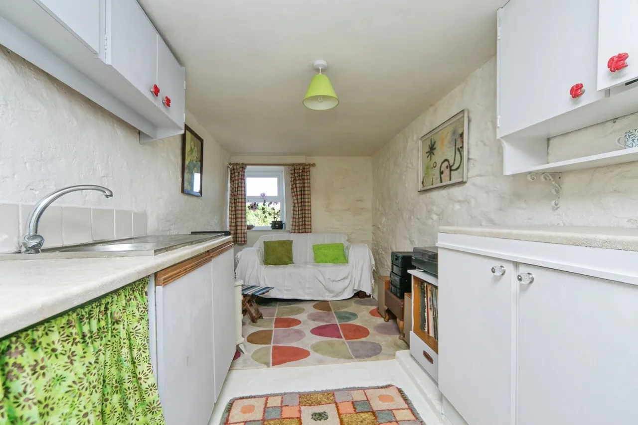Newborough, Sir Ynys Mon, LL61, photo 23