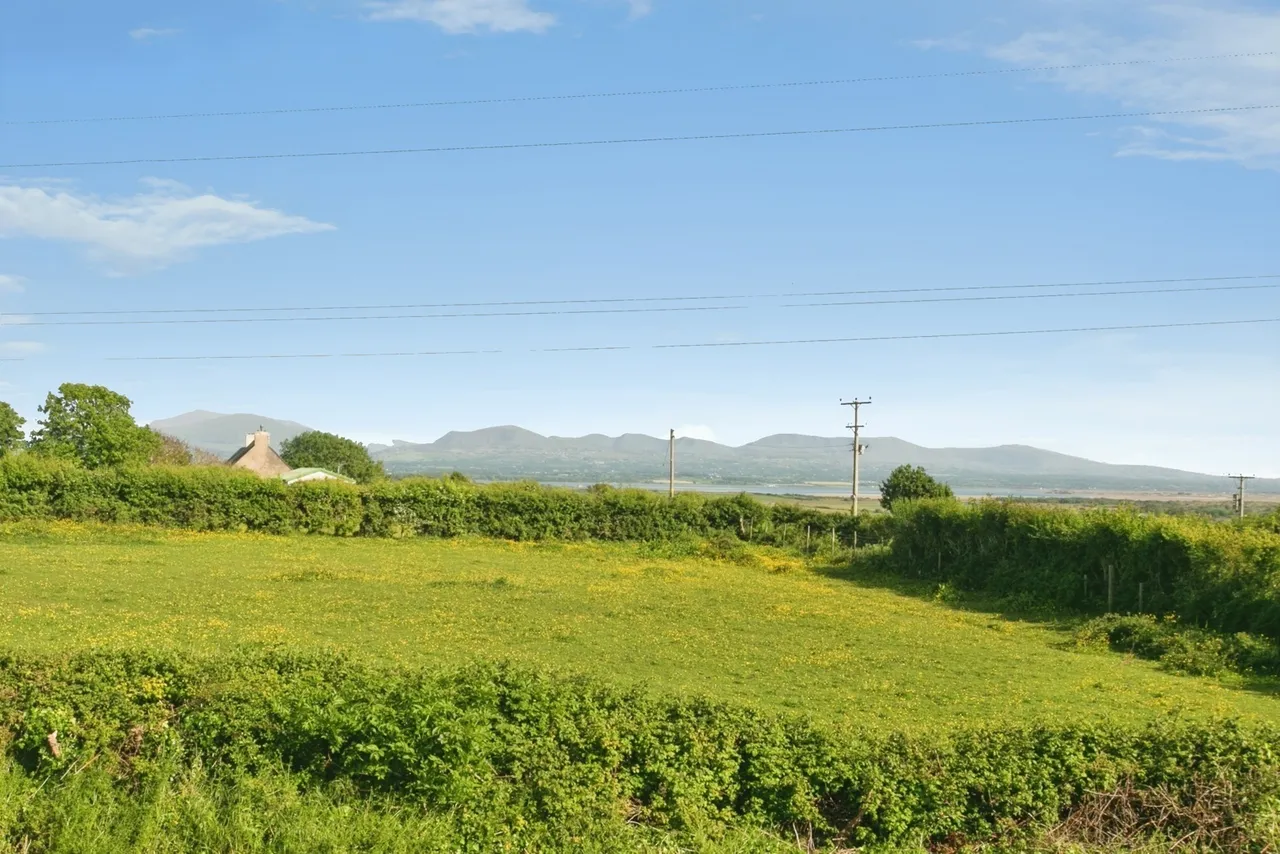 Newborough, Sir Ynys Mon, LL61, photo 34
