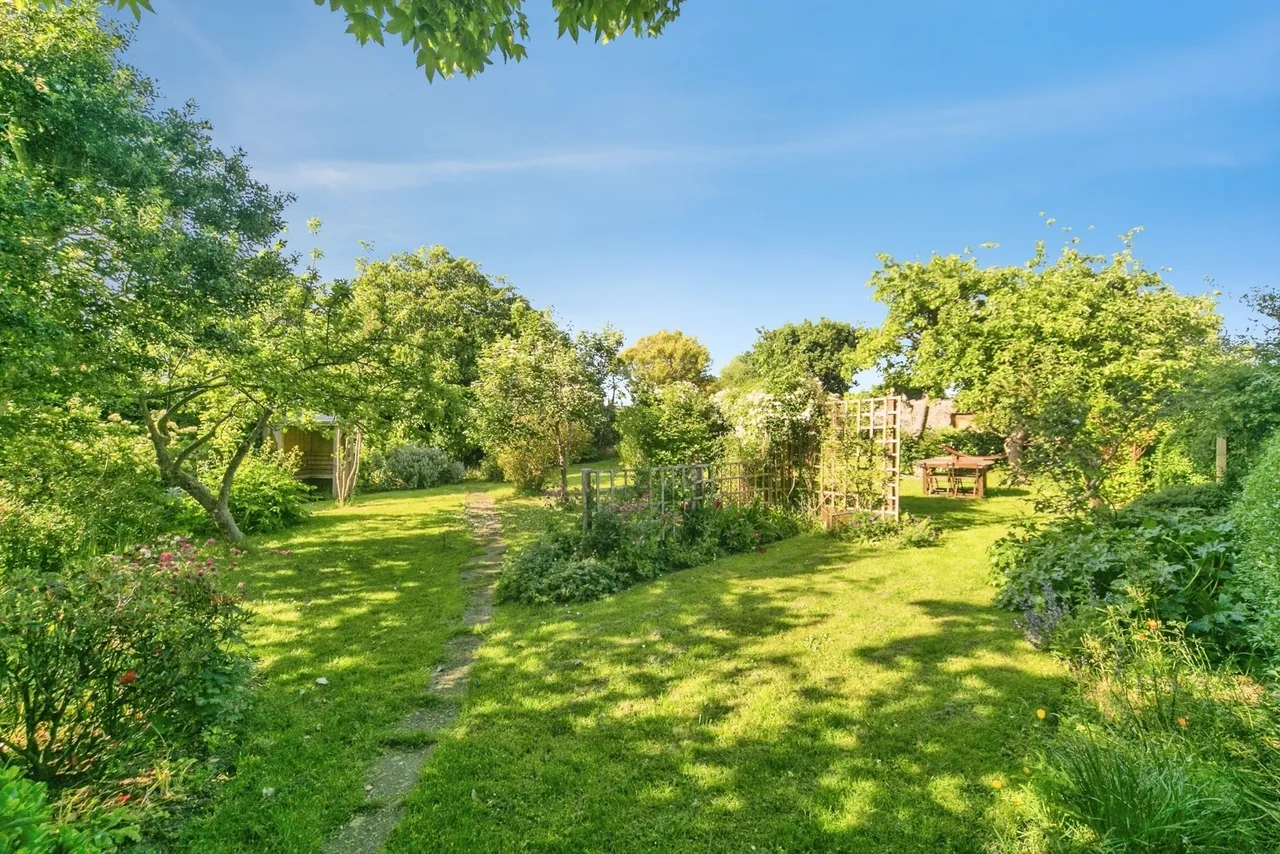 Newborough, Sir Ynys Mon, LL61, photo 35