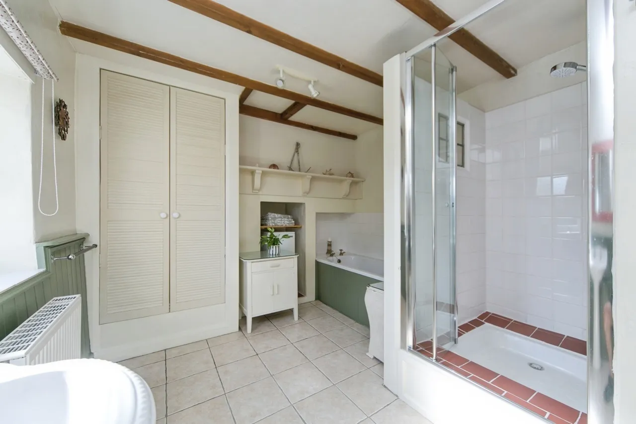 Newborough, Sir Ynys Mon, LL61, photo 14