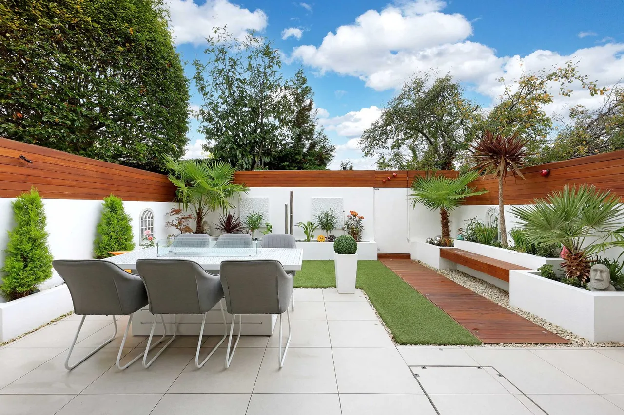 Crossways, Beaconsfield, HP9, photo 4