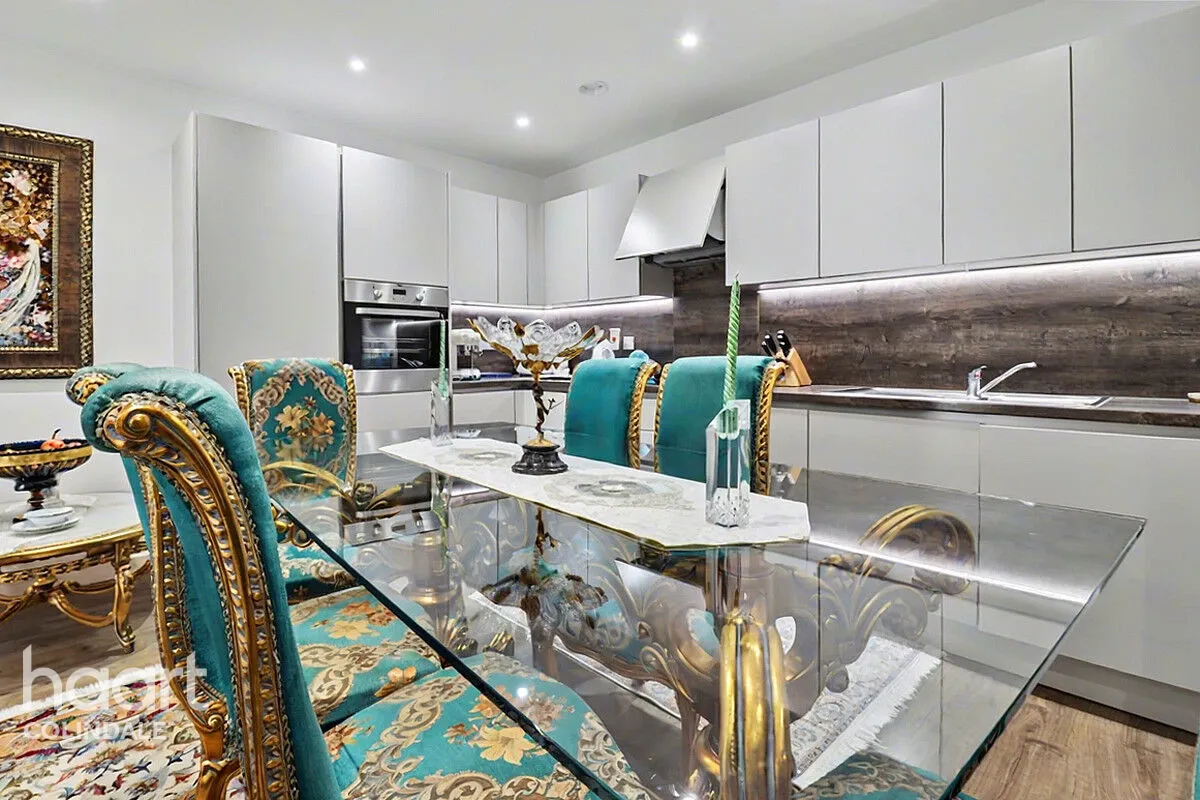 Perryfield Way, NW9, photo 4
