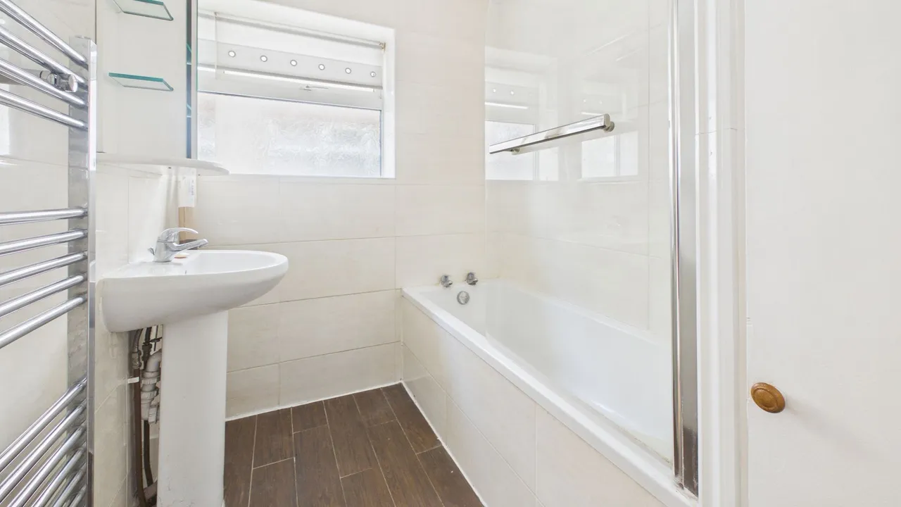 Meadowgate, Bourne, PE10, photo 7