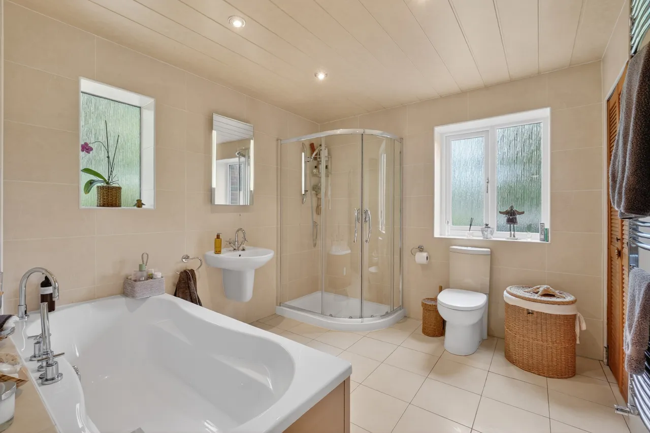 The Hirsel, 21 Greenfield Avenue, Alloway, KA7 4NP, photo 17