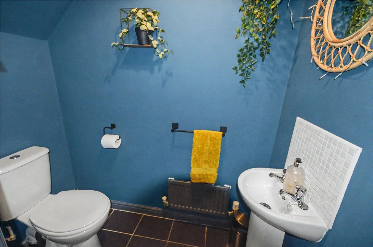 Sandwath Drive, Church Fenton, LS24, photo 8