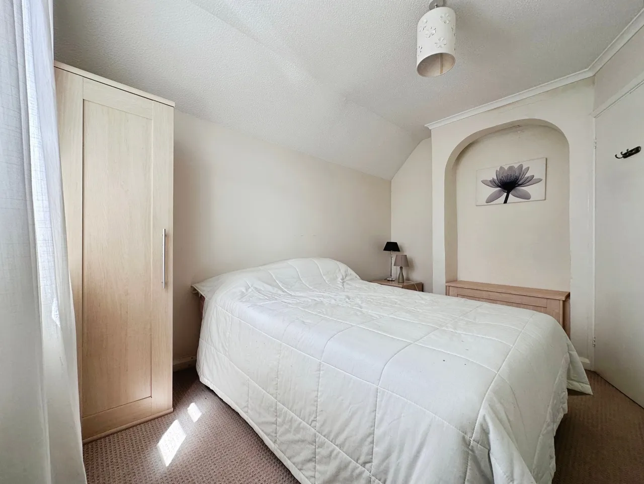 New Road, Church Crookham, Fleet, Hampshire, GU52 6BH, photo 6