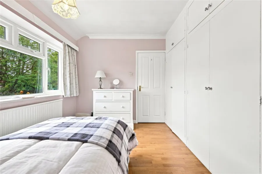 with 4 bedrooms in Stansted, CM24, photo 28
