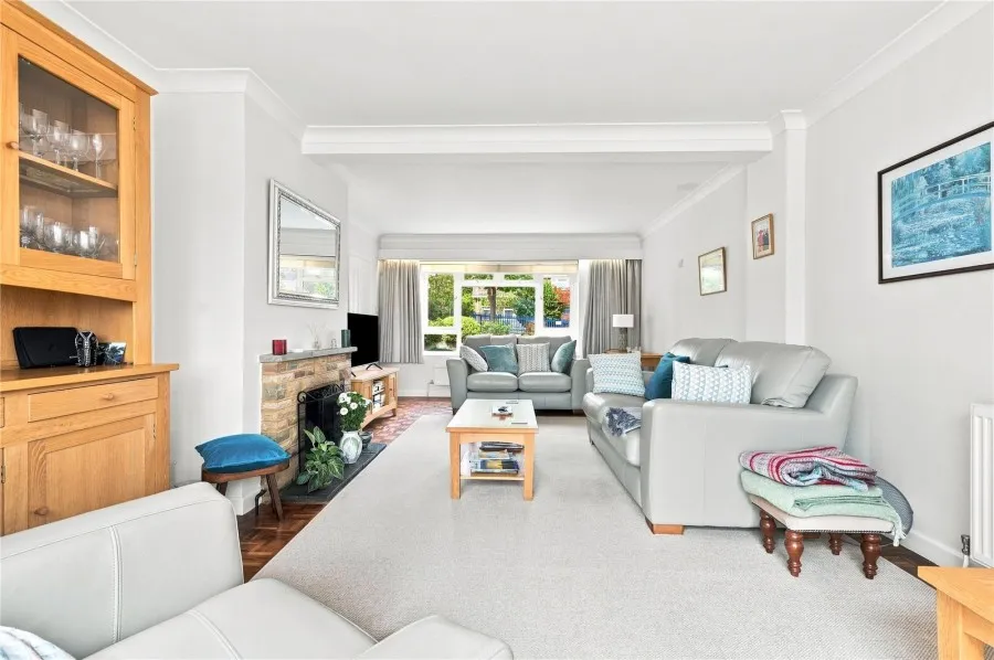 with 4 bedrooms in Stansted, CM24, photo 7