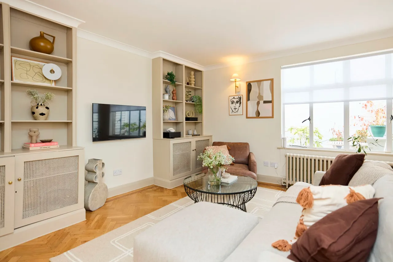 1 bed flat for sale, Strathearn Place, W2