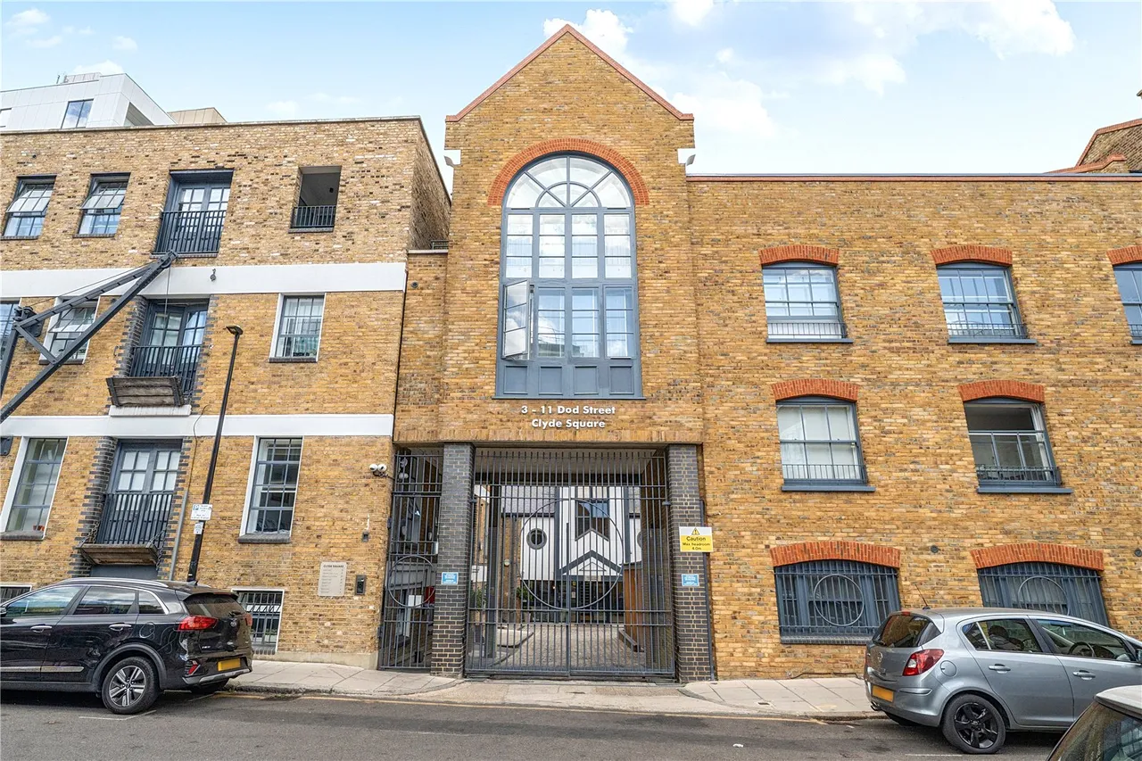 1 bed flat for sale, Clyde Square, London, E14