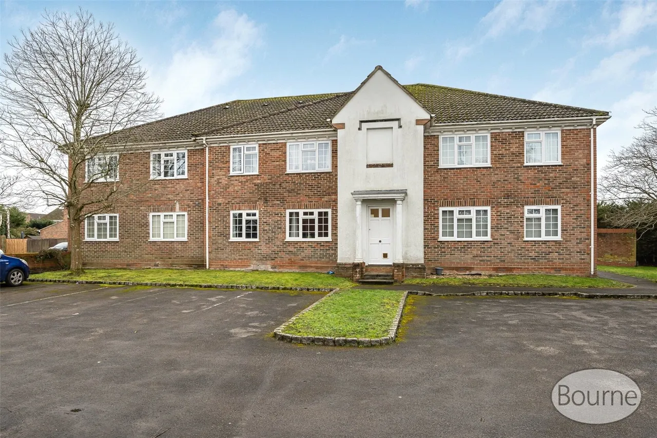 1 bed flat for sale, Kingfisher Walk, Ash, GU12
