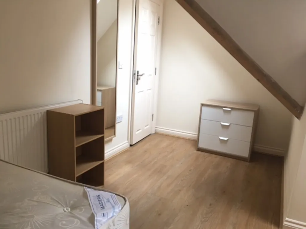 Far Gosford Street, Coventry, photo 5