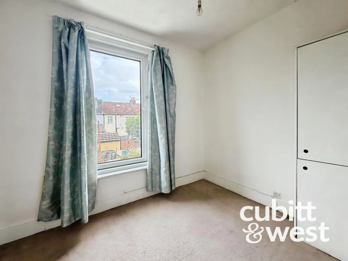 Hollam Road, Southsea, PO4, photo 9