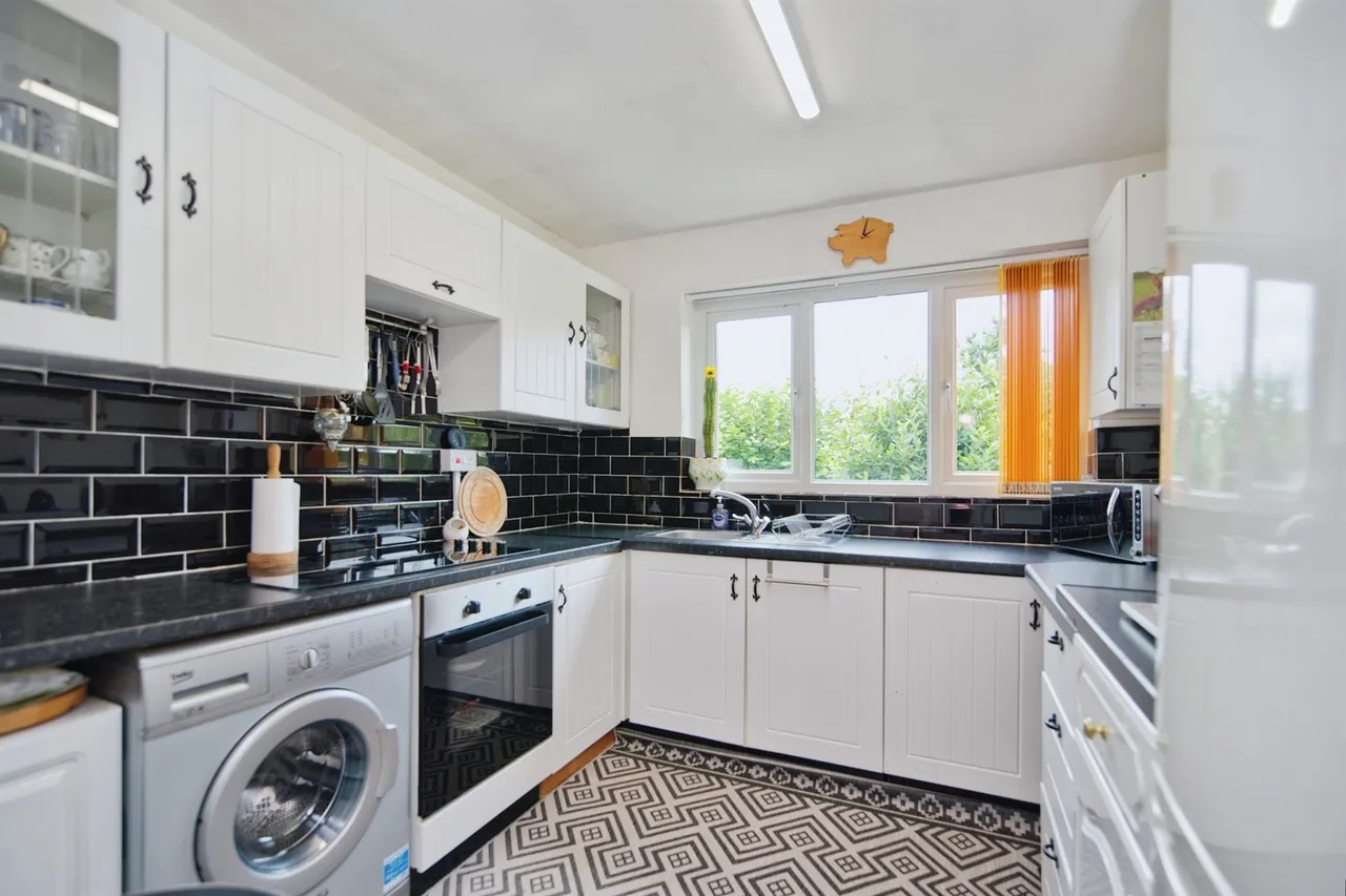 Chestnut Close, Carhampton, TA24, photo 3