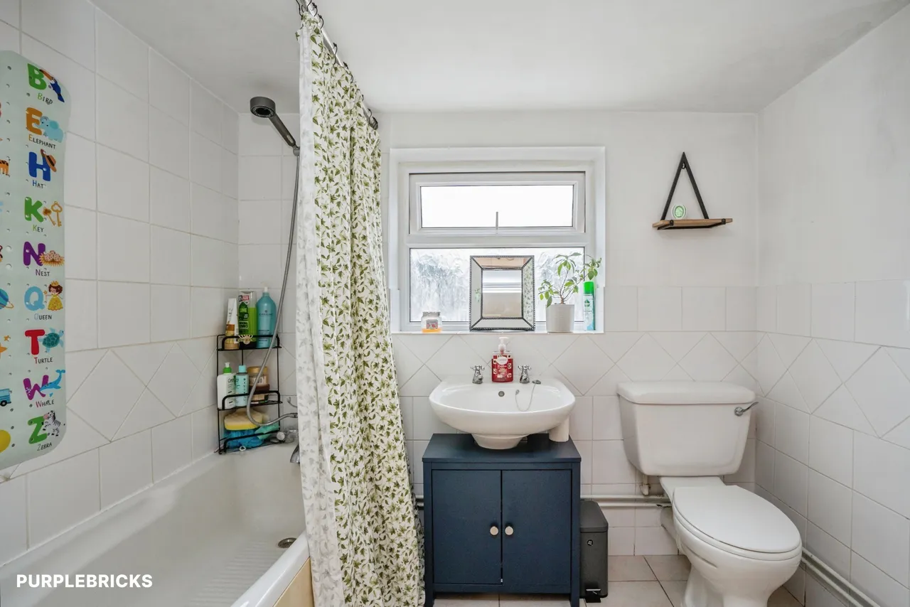 Jessie Road, Southsea, PO4, photo 15