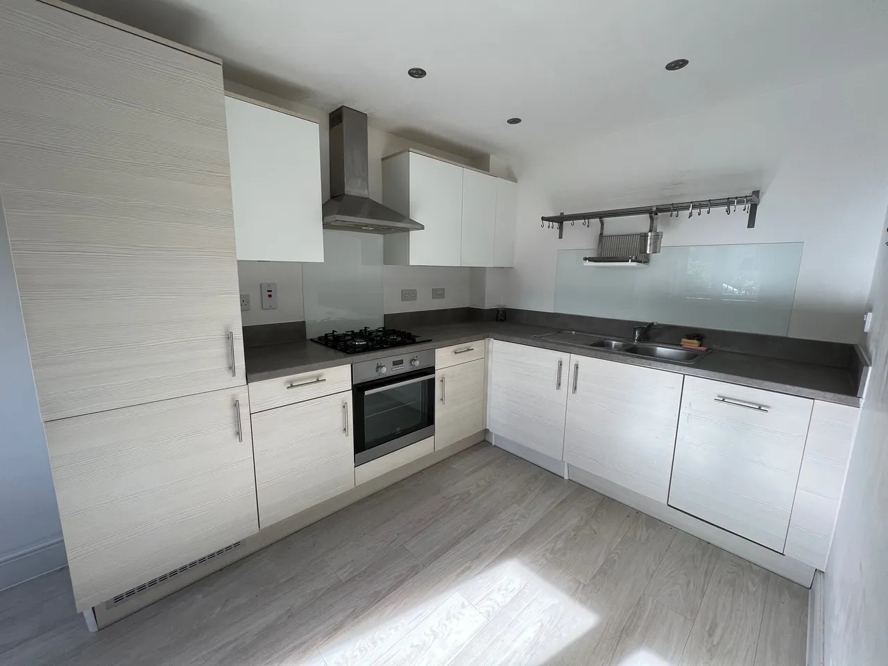 Pippin Road, Aylesbury, HP18, photo 2