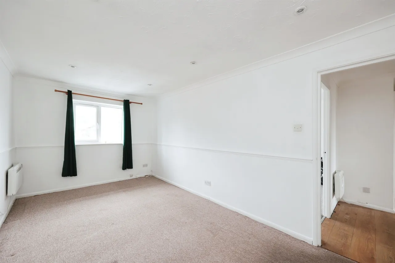 Chenies Way, Watford, WD18, photo 9
