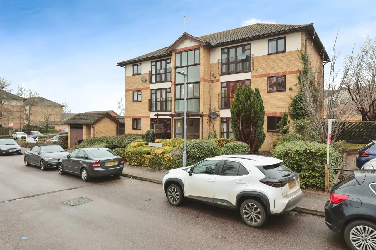 Chenies Way, Watford, WD18, photo 14