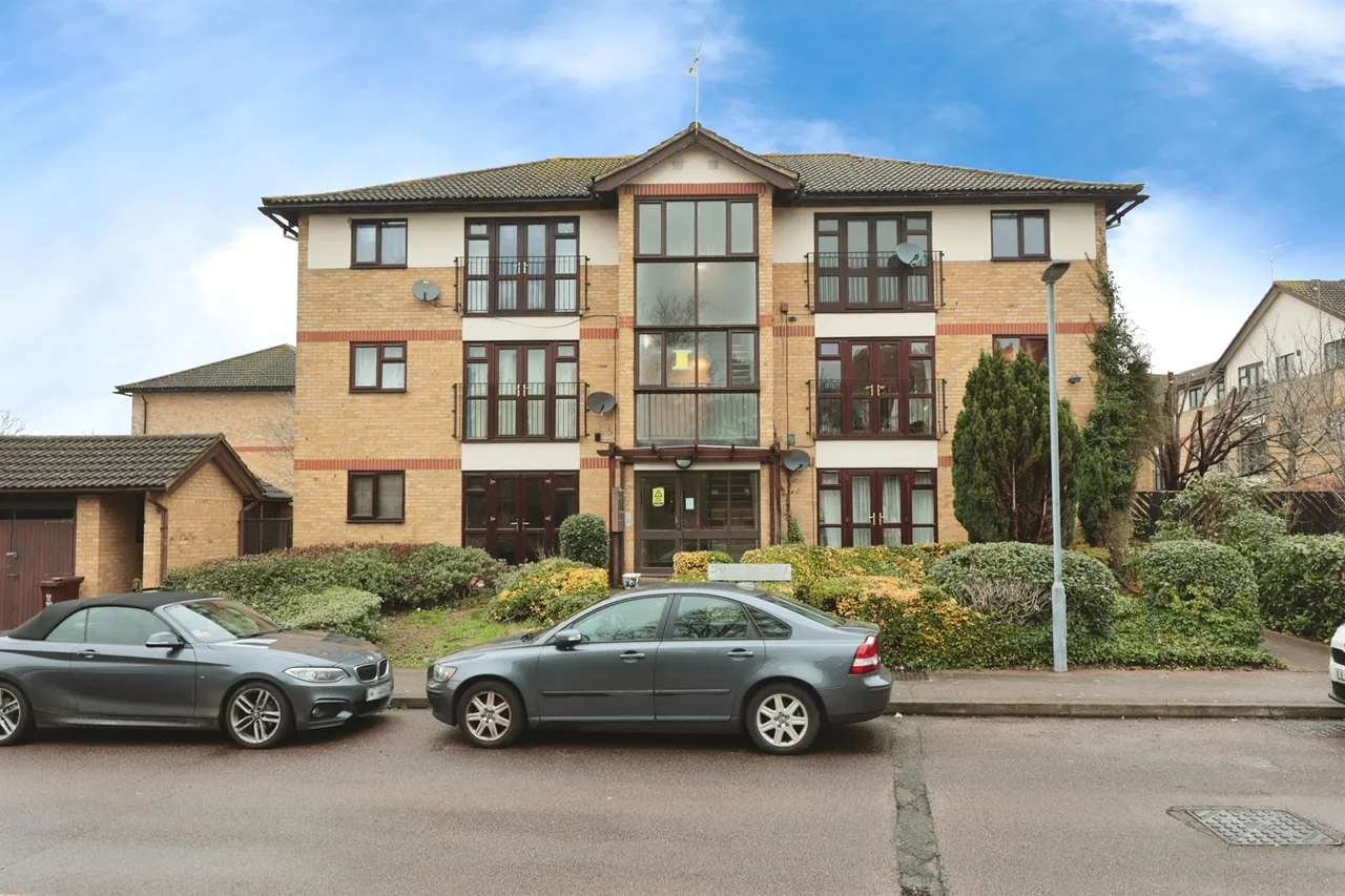 Chenies Way, Watford, WD18, photo 15