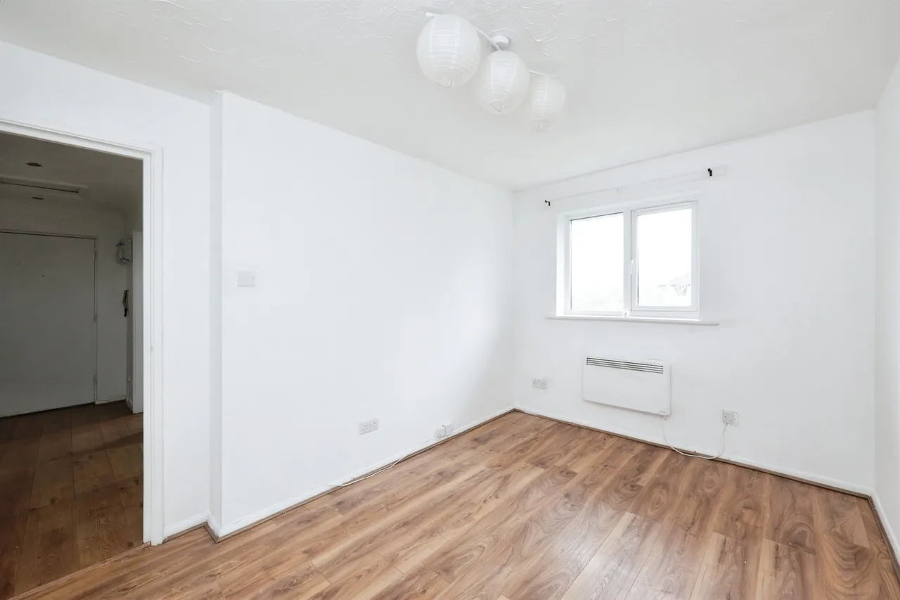 Chenies Way, Watford, WD18, photo 12