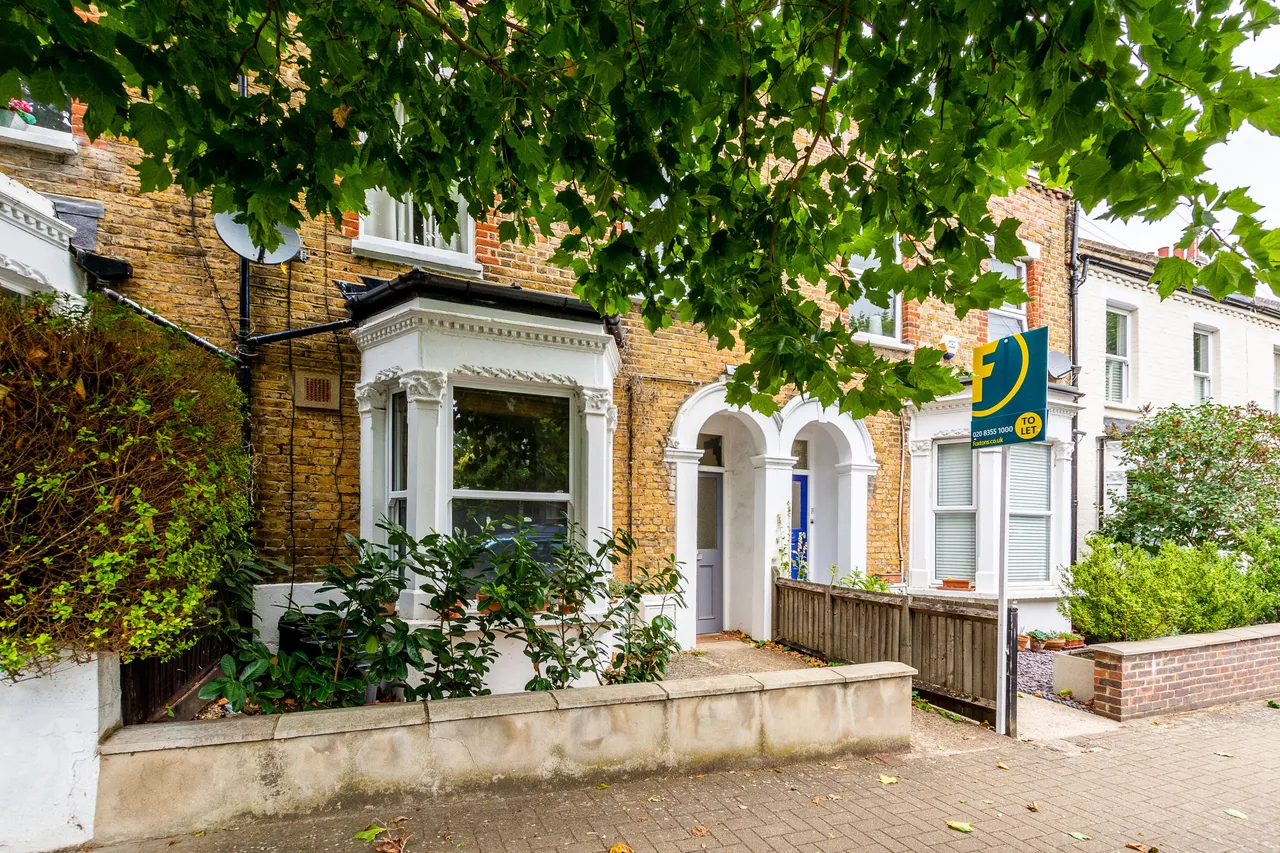 1 bed flat to rent, London, SW18