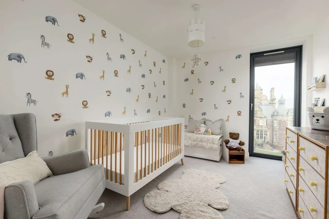 Sassoon Grove, Craighouse, EH10, photo 17