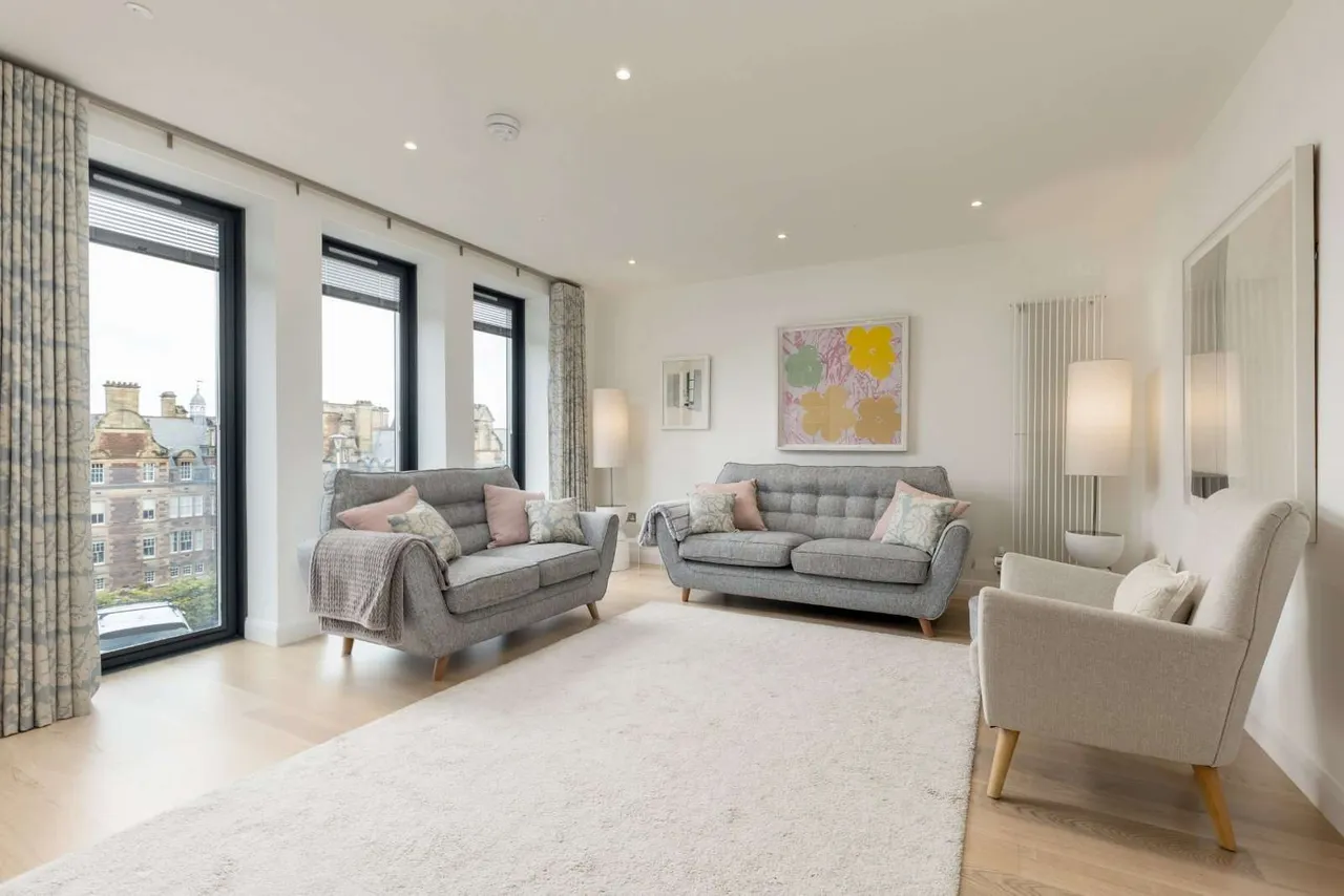 Sassoon Grove, Craighouse, EH10, photo 3