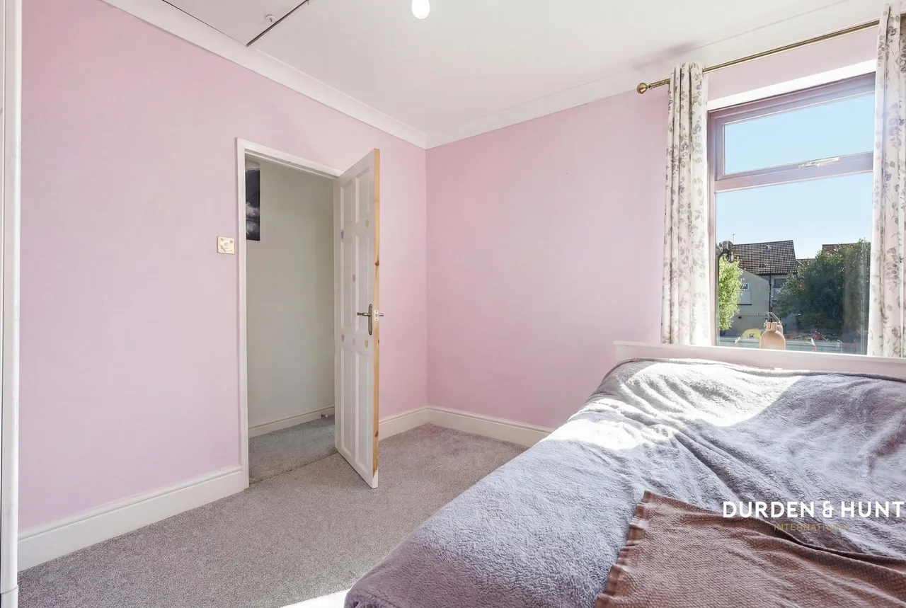 Douglas Road, Hornchurch, RM11, photo 11
